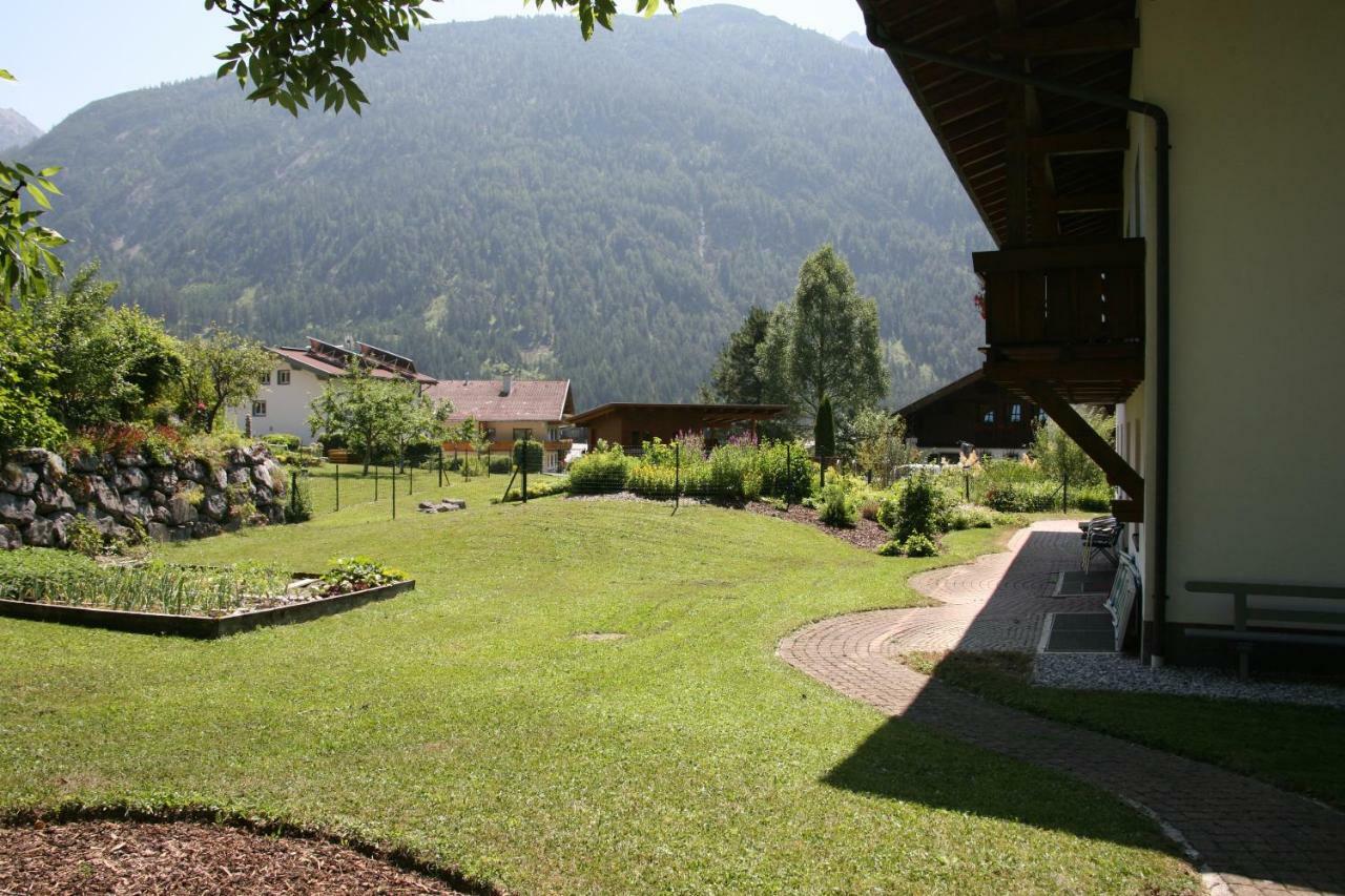 Apartmán Haus Montana Elbigenalp Exteriér fotografie